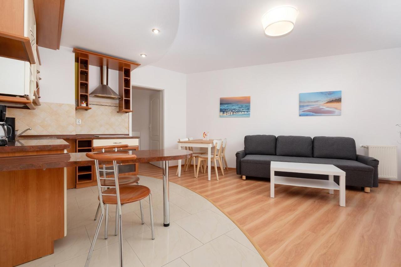 Port Str Towarowa By Jantar Apartment