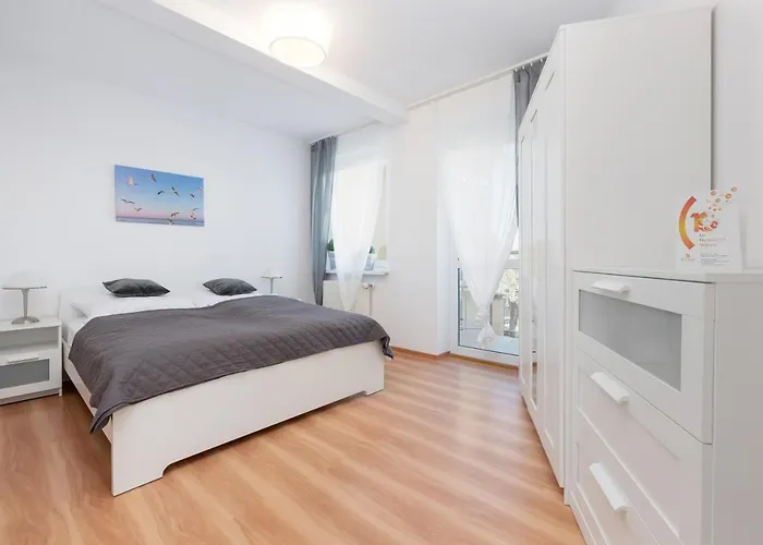 Port Kolobrzeg Str Towarowa By Jantar Apartamenty Kolobrzeg